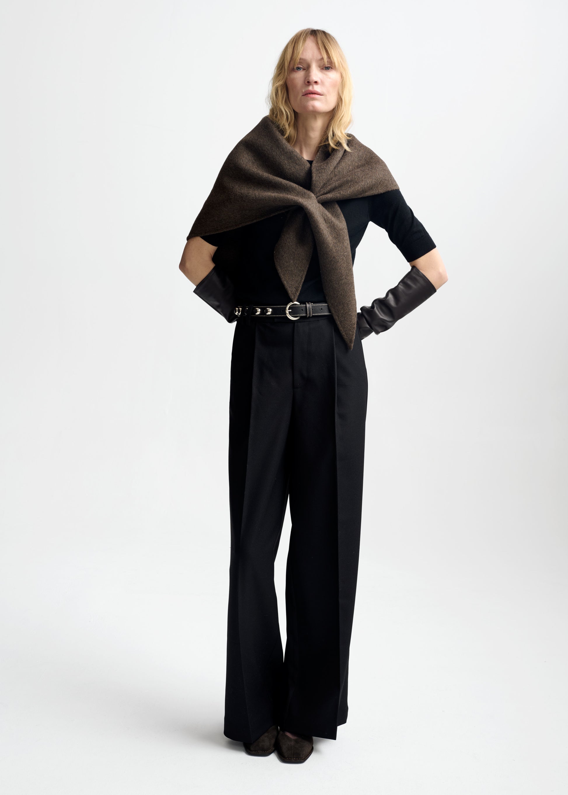 Christian Aks Brisa Wool Scarf Scarfs 8069 Espresso