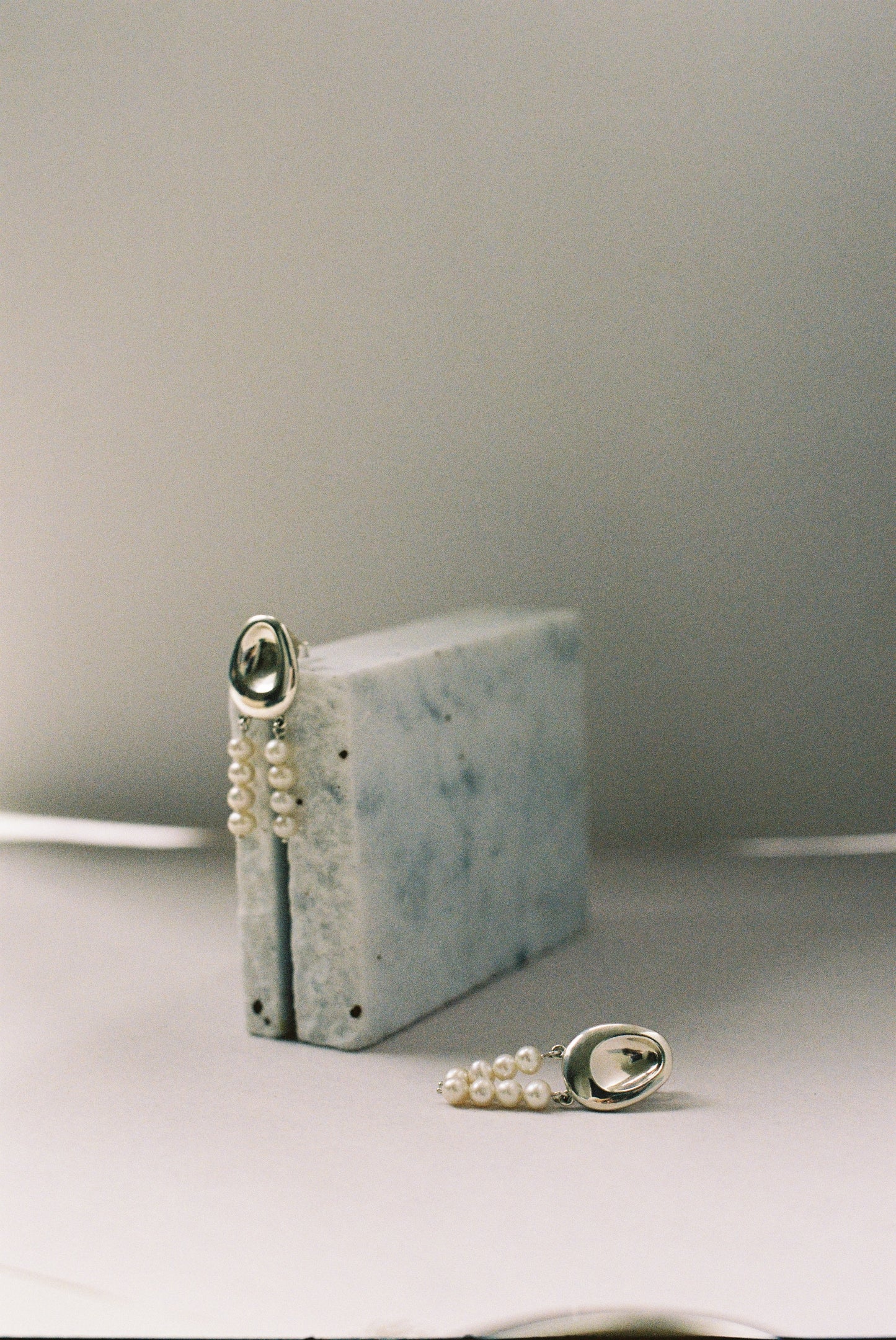 Christian Aks Two Form Earrings, Pearl Rows Earrings 0003 Silver