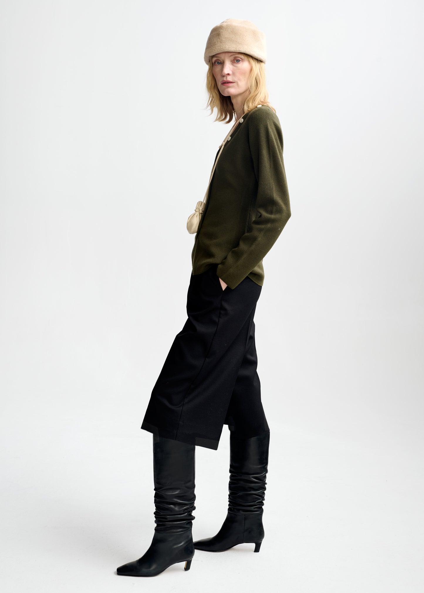 Christian Aks Wynne Bermuda Shorts Shorts 9090 Black