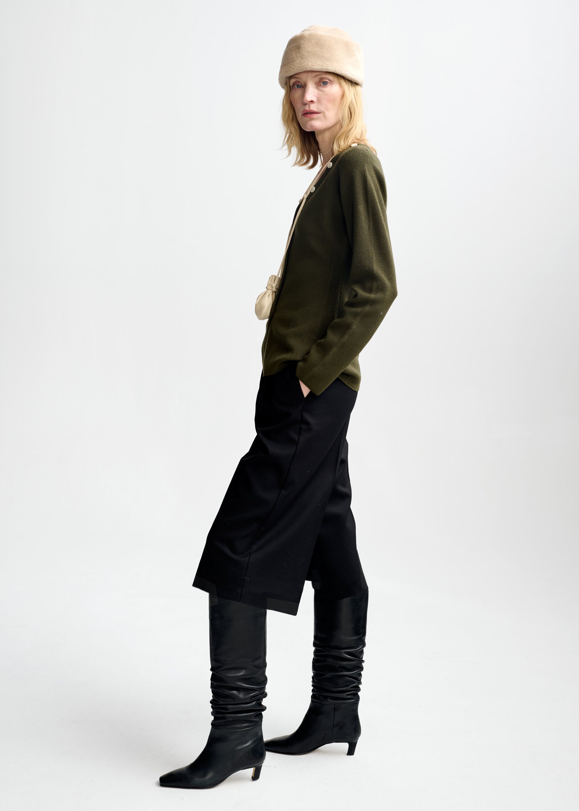 Christian Aks Wynne Bermuda Shorts Shorts 9090 Black